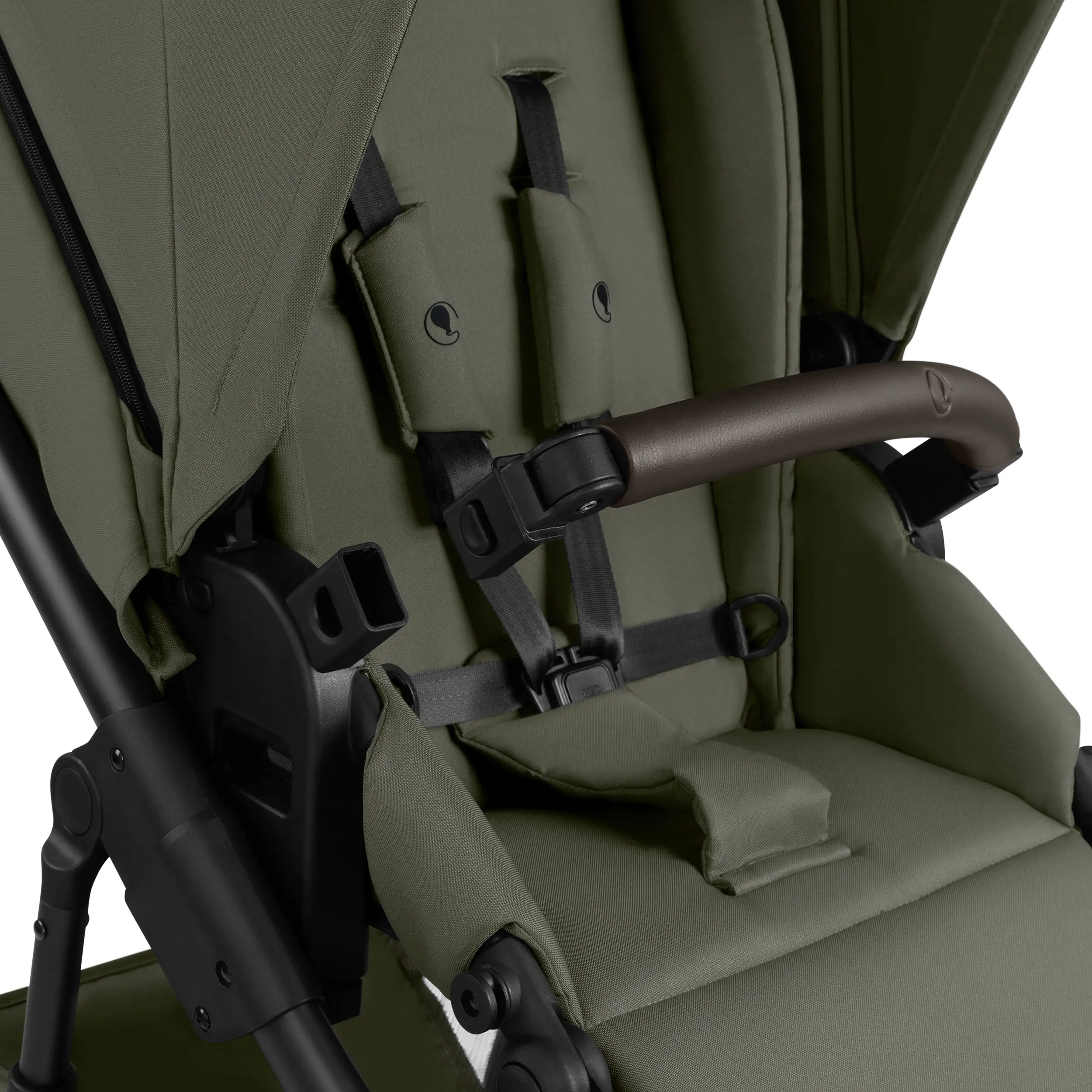 Set de cochecito 4en1 Salsa Core con silla de auto Calla reclinable y base ISOFIX Root - Olive