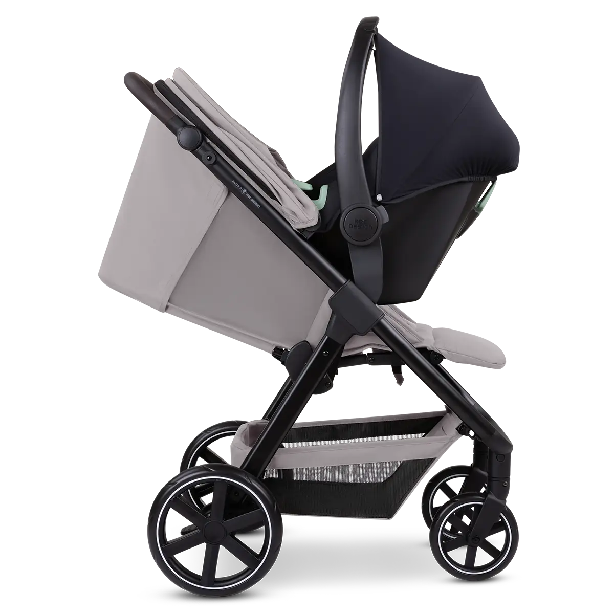 Avus utilizable desde el nacimiento