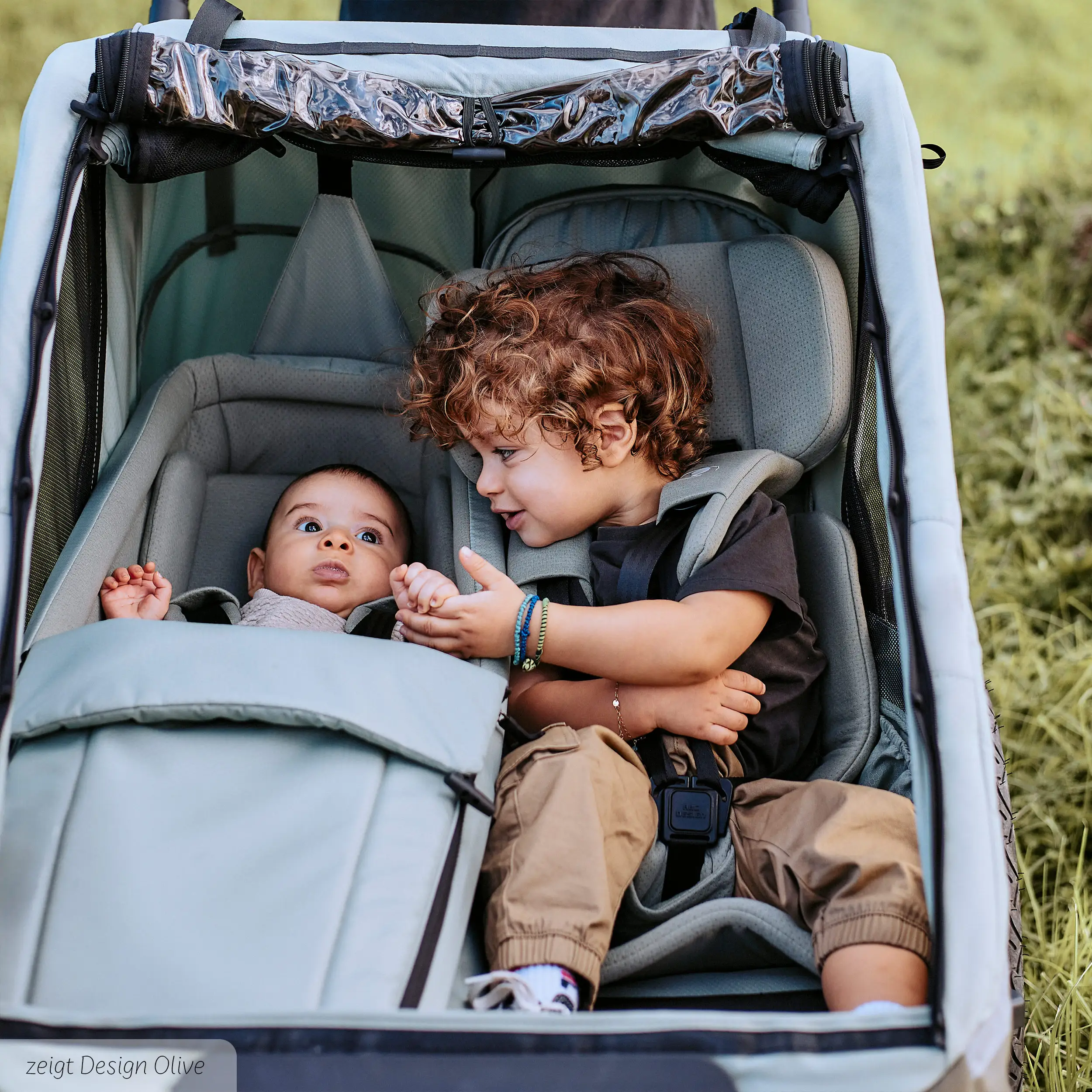 Remolque para bicicleta Tour 2 con 2 cómodos asientos y ruedas neumáticas - Falcon