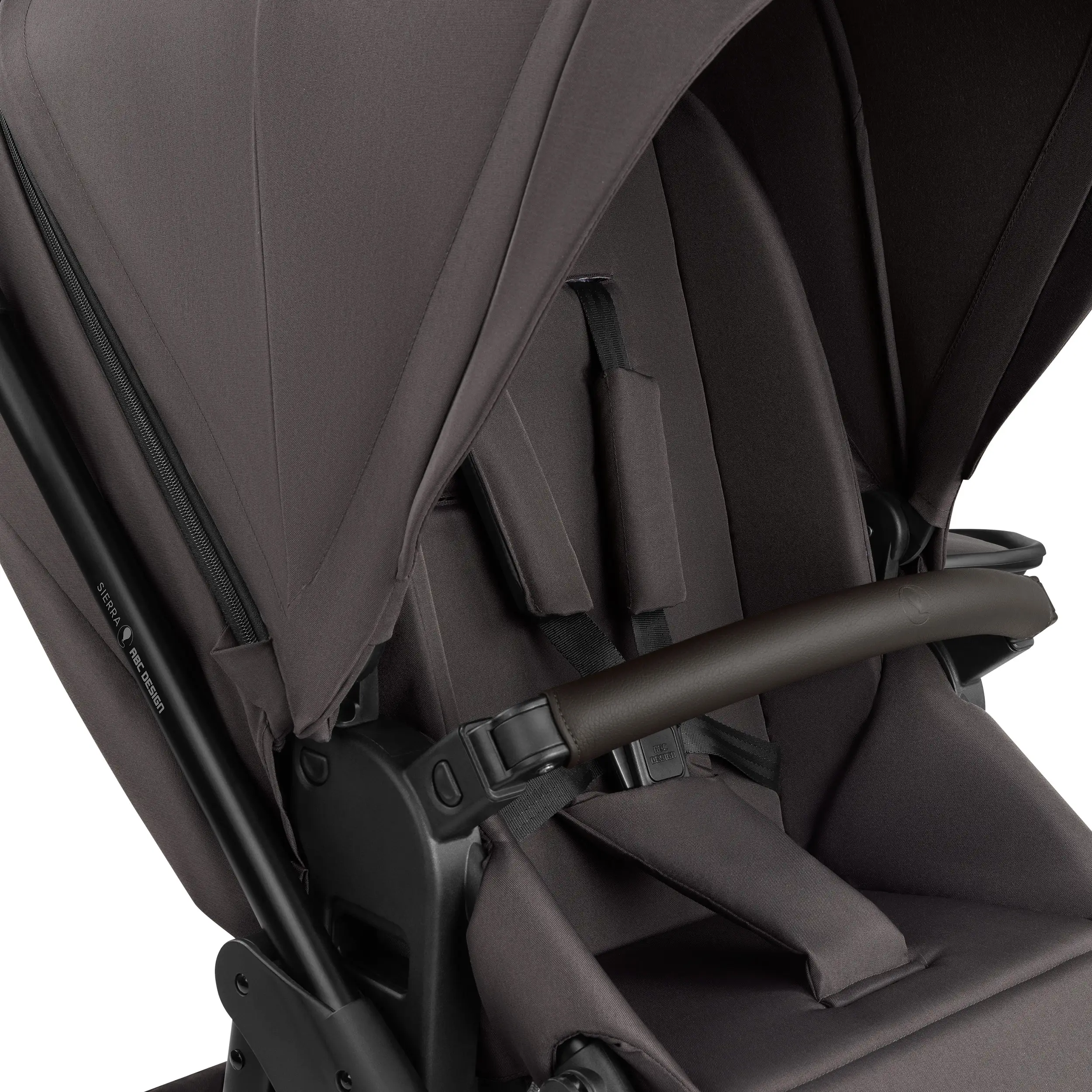 Set de cochecito 4en1 Sierra con base Isofix incluida - Nut
