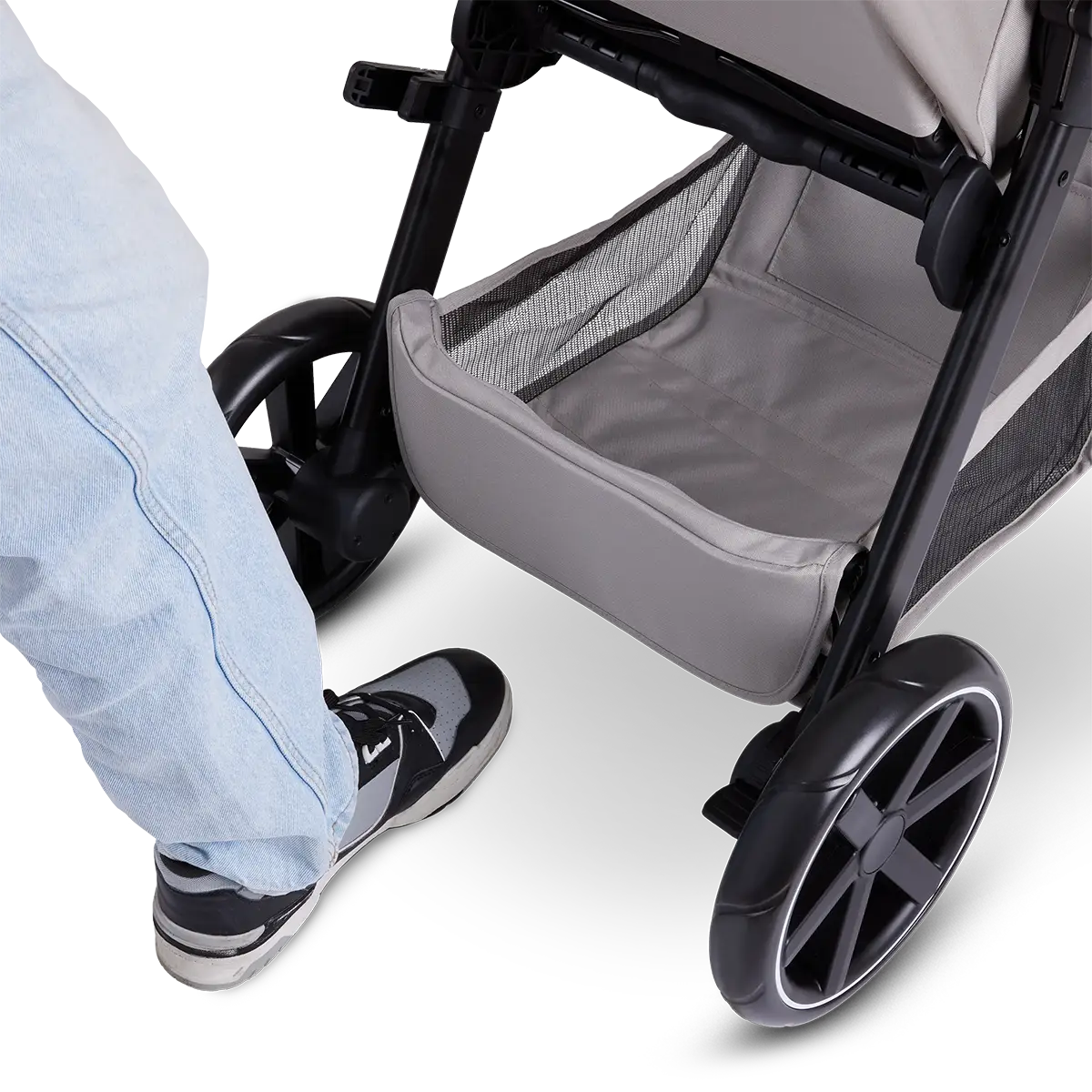 Mucho espacio para las piernas al empujar